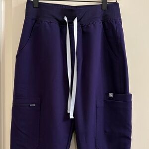 Figs HW Yola PO#4997 

Deep purple